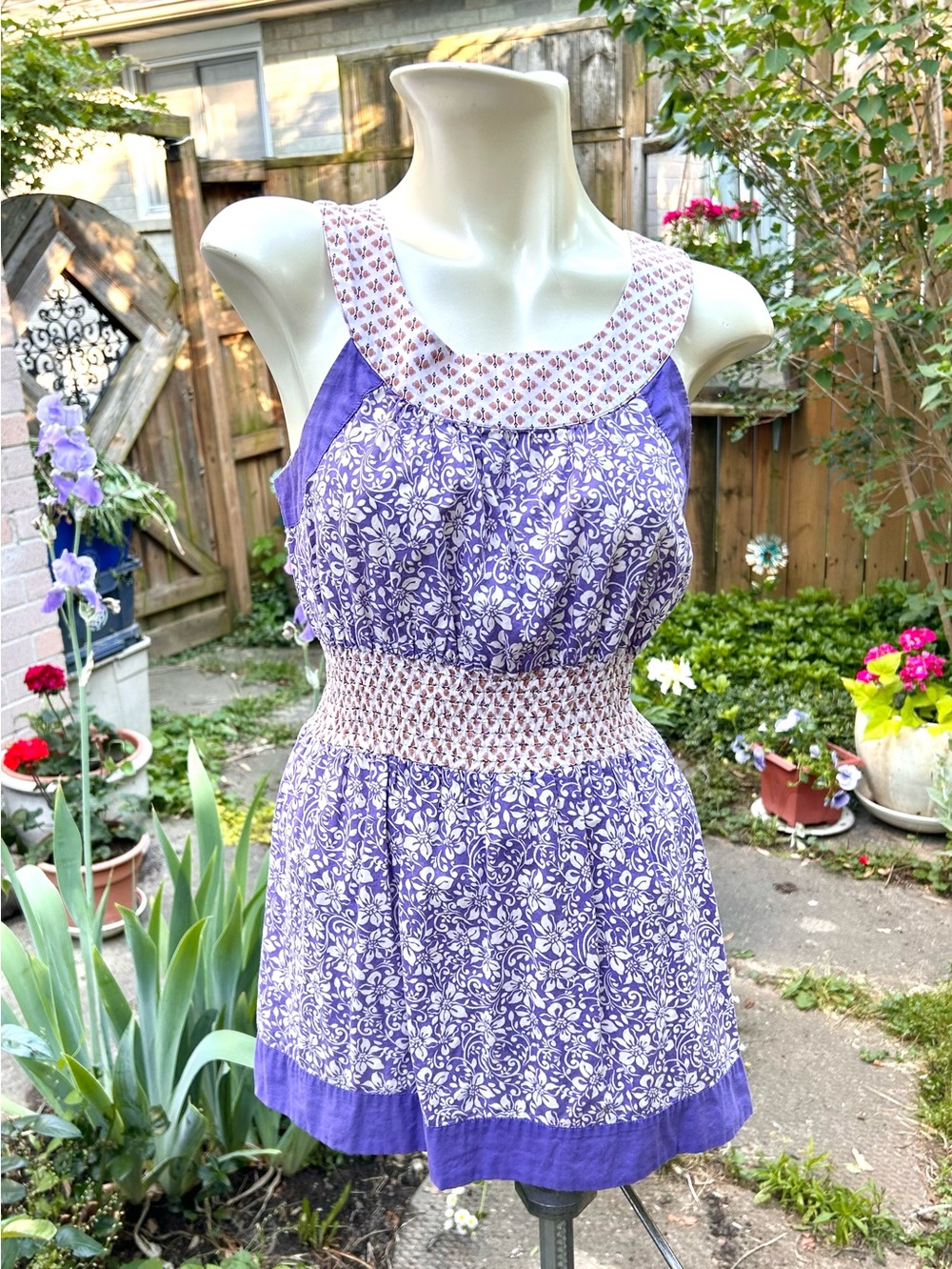 🪻Vintage Floral Sleeveless Top